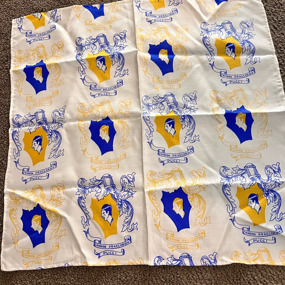 PUCCI scarf 16” square